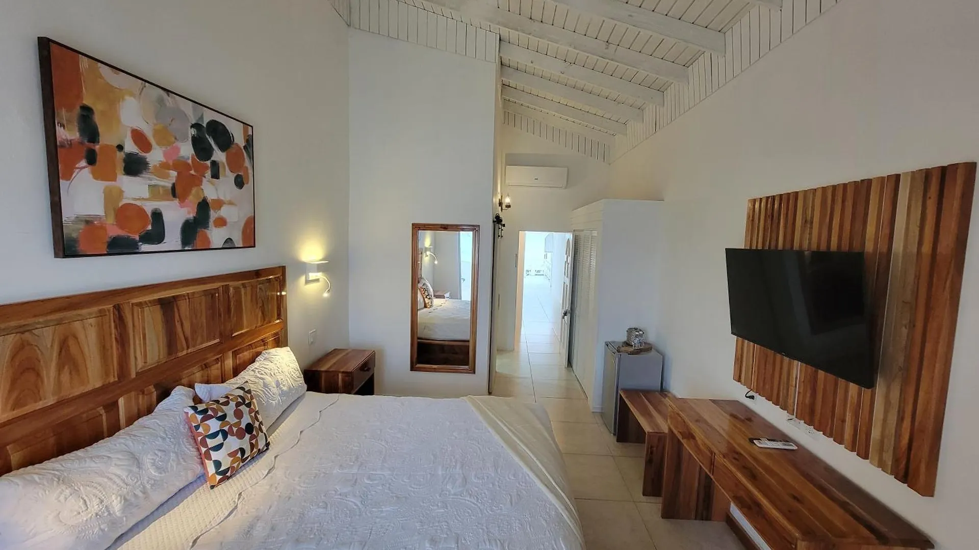 Merrils Deluxe At Veraclub نيغريل فندق